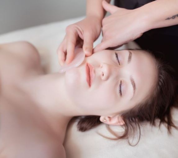 Virginie Hervy Facialiste à Crosne - Massage facial